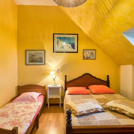 Clos Des Hogues - D'hotes Bed & Breakfast