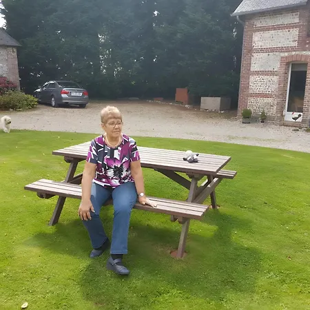 Clos Des Hogues - D'hotes Bed & Breakfast 3*